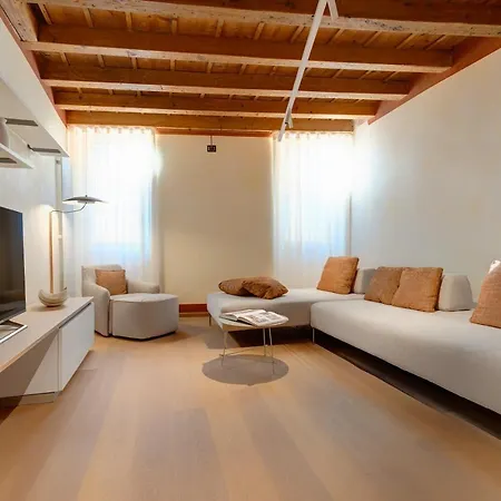 1881 Luxury Apartment *